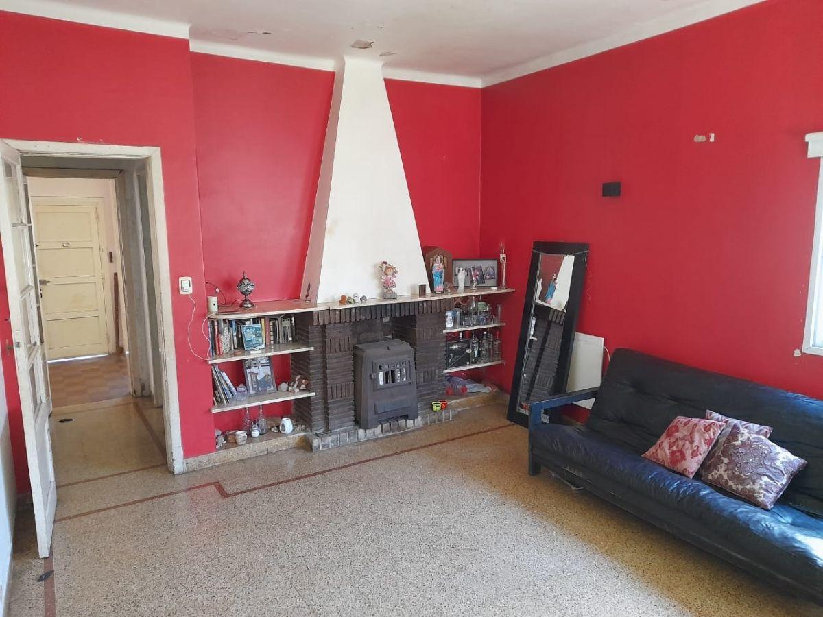 Foto de Casa con 2 habitaciones y pileta en venta en Berazategui, imagen 5