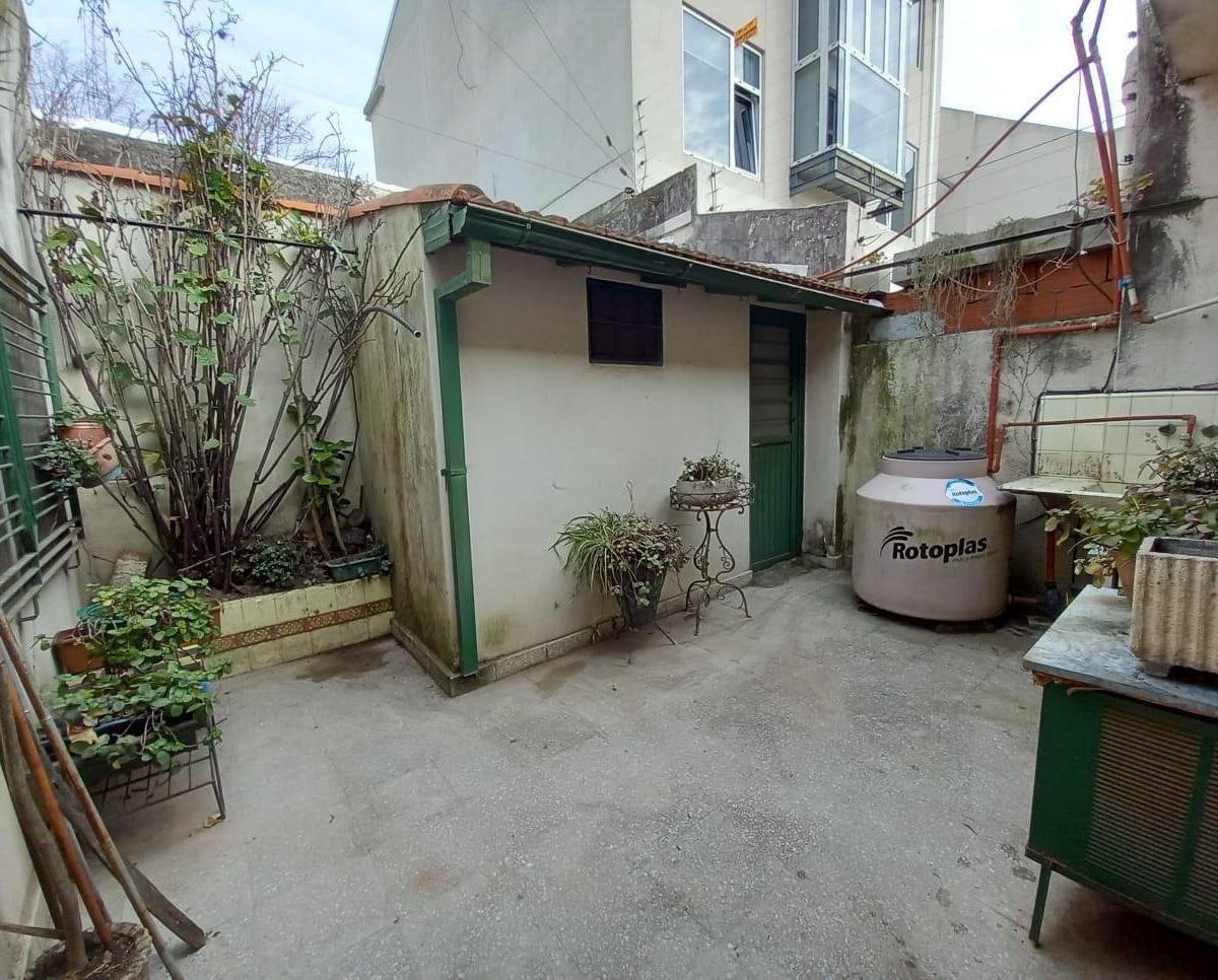 PH de Tres Ambientes Al Frente con Patio Sin Expensas 1