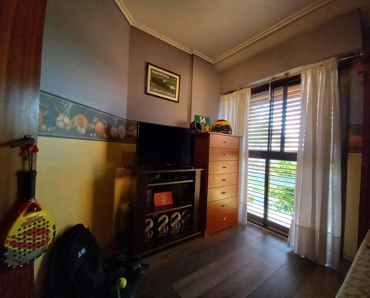 Hermoso departamento de 3 ambientes Sin expensas, excelente estado.
