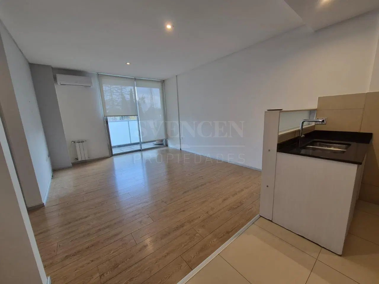 Departamento 2 ambientes en alquiler en Sensum 4