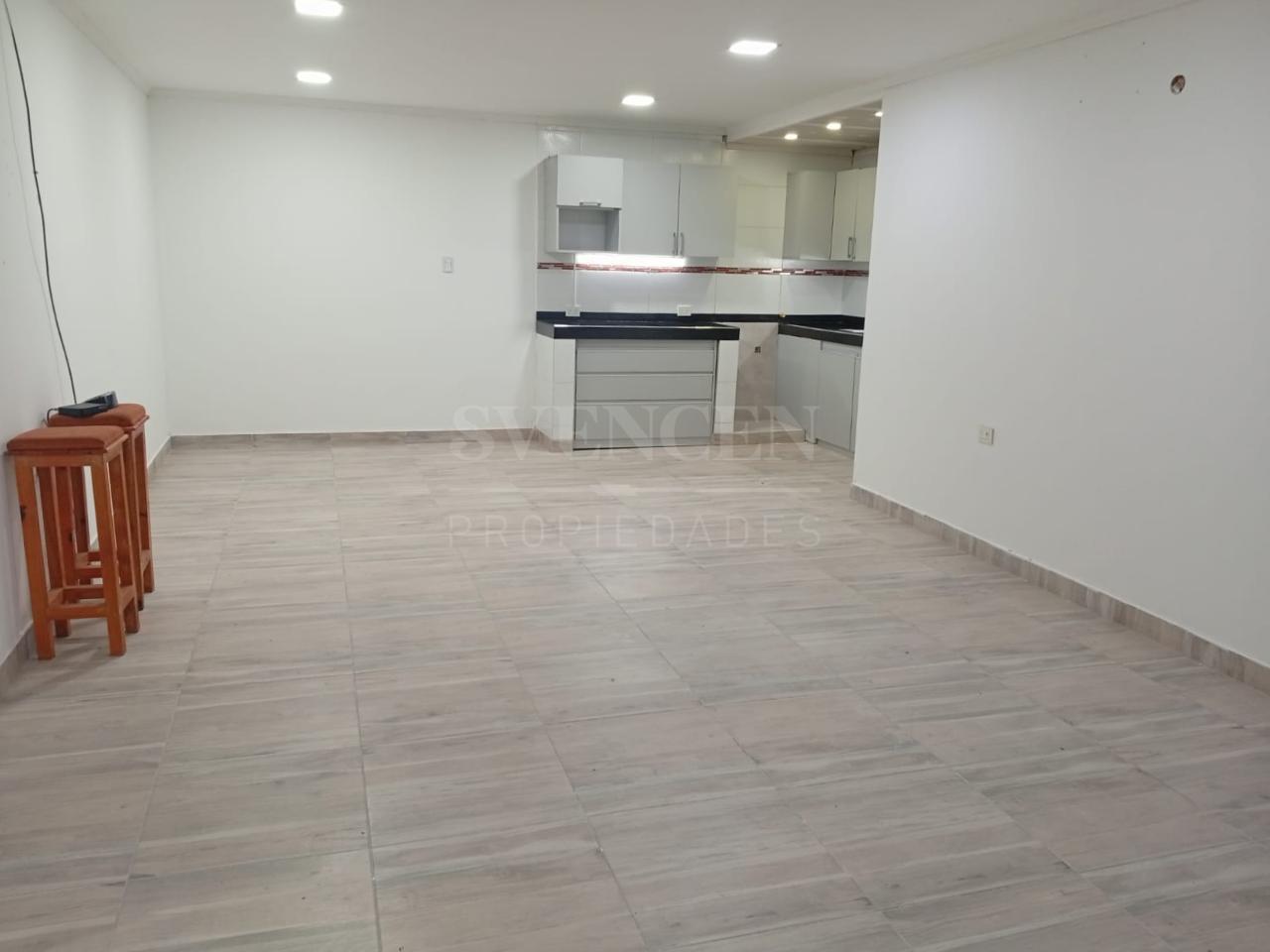 Foto de Casa 4 amb. en venta en Fcio. Varela, imagen 3