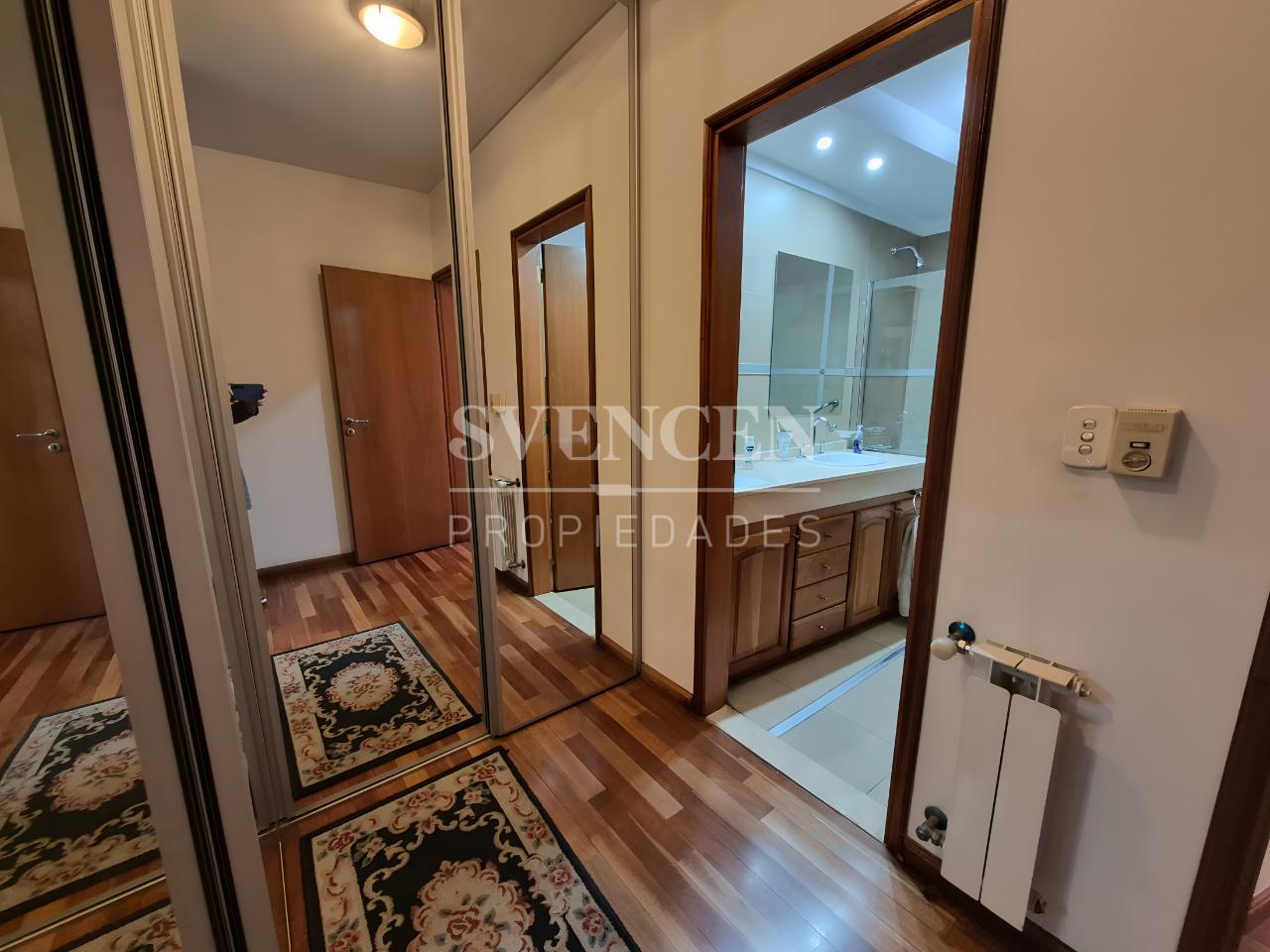 Foto de HERMOSO DEPARTAMENTO DE 3 AMBIENTES CON COCHERA Y DOS BALCONES |, imagen 5