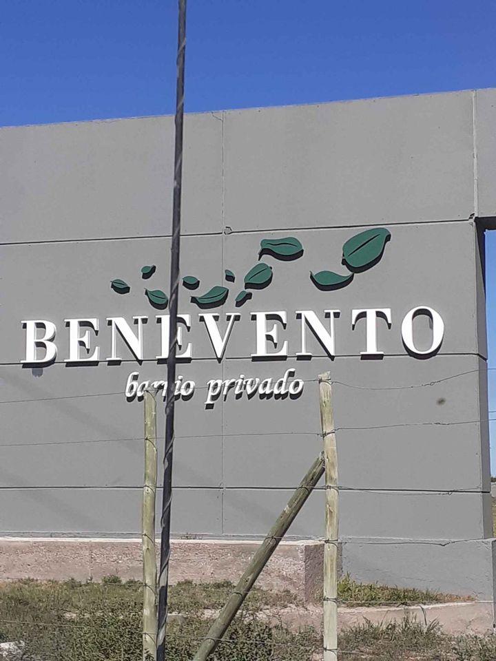 Lote en Barrio Privado 1