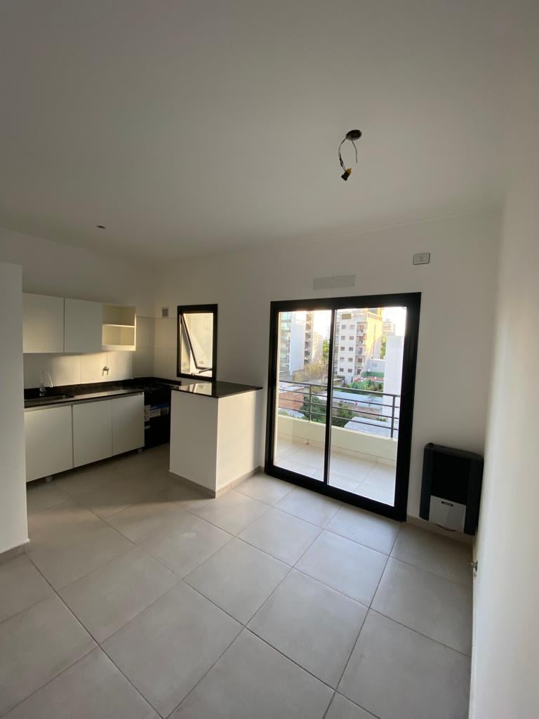 Foto de Departamento en venta de 1 dormitorio con balcon al contrafrente en 17, imagen 4