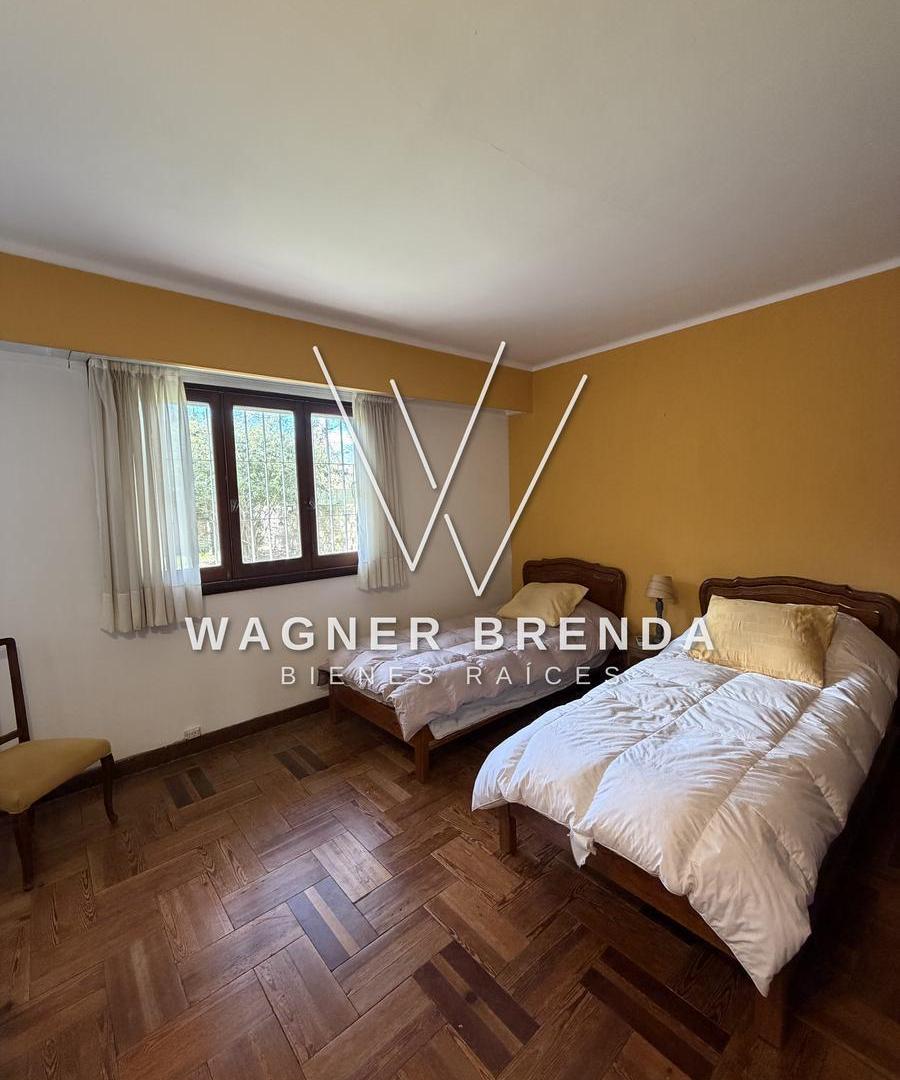 Foto de Casa de 4 dormitorios con parque y piscina en venta en calle 3 entre 34, imagen 2