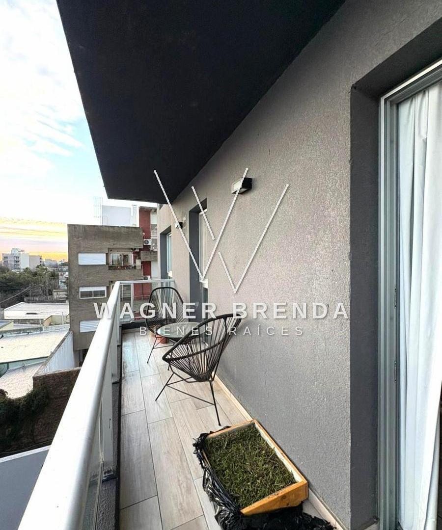 Foto de Departamento de 2 dormitorios con cochera y amenites en venta en La, imagen 3