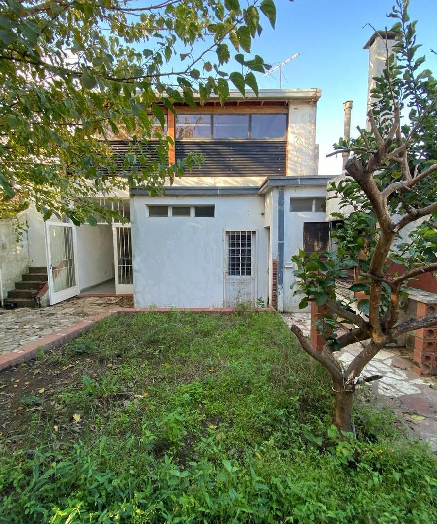 Foto de Casa en venta de 2 dormitorios cochera doble patio verde , y, imagen 2