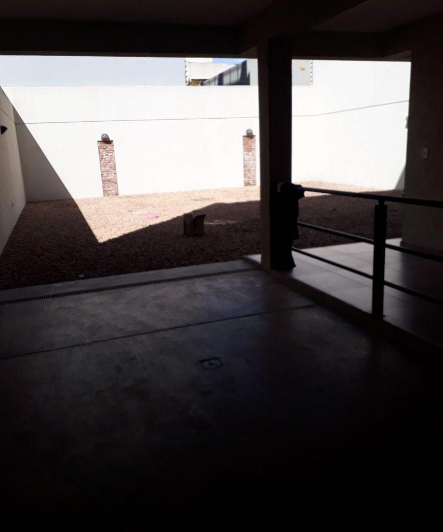 Foto de GOBERNADOR COSTA 100- VENTA DEPARTAMENTO CON COCHERA RAMOS MEJIA, imagen 4