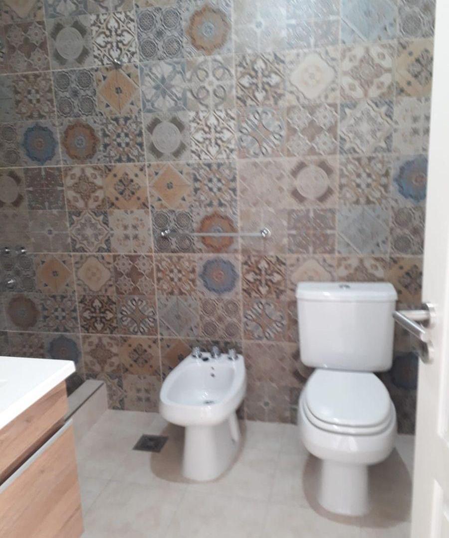 Foto de GOBERNADOR COSTA 100- VENTA DEPARTAMENTO CON COCHERA RAMOS MEJIA, imagen 2