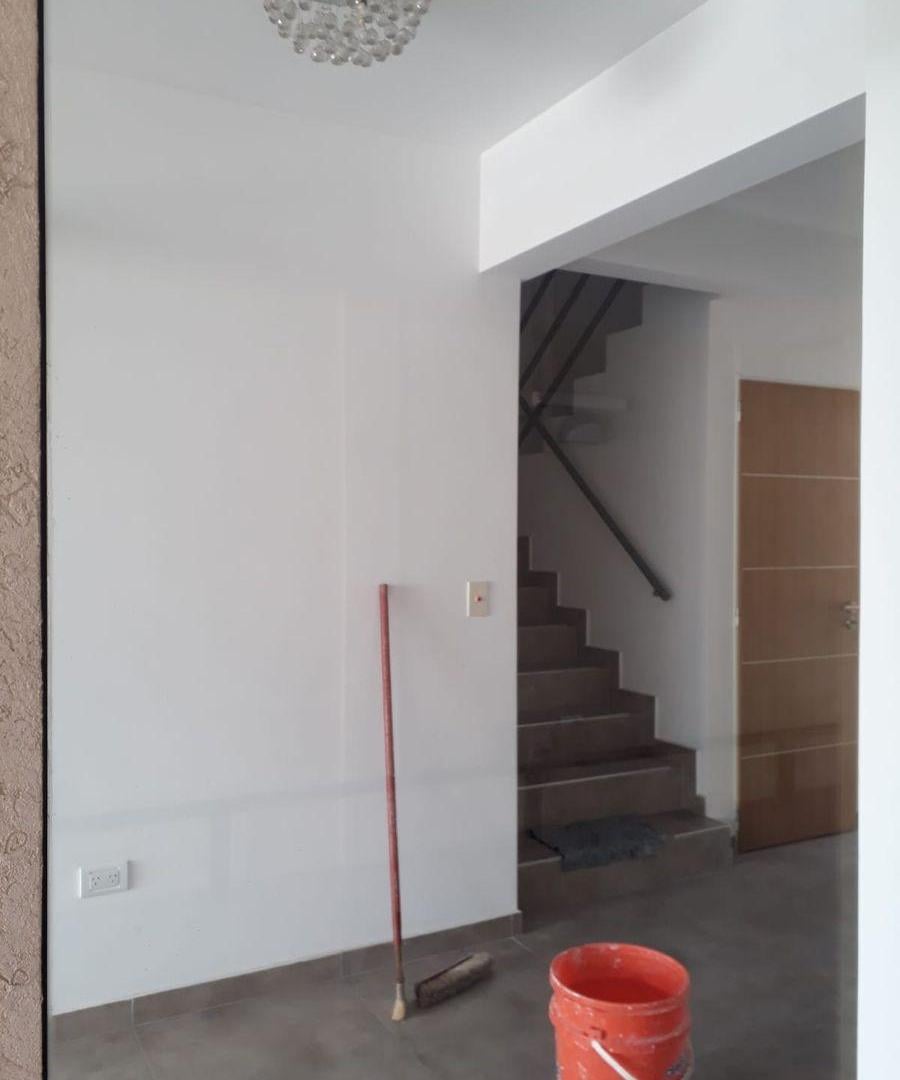 Foto de GOBERNADOR COSTA 100- VENTA DEPARTAMENTO CON COCHERA RAMOS MEJIA, imagen 3