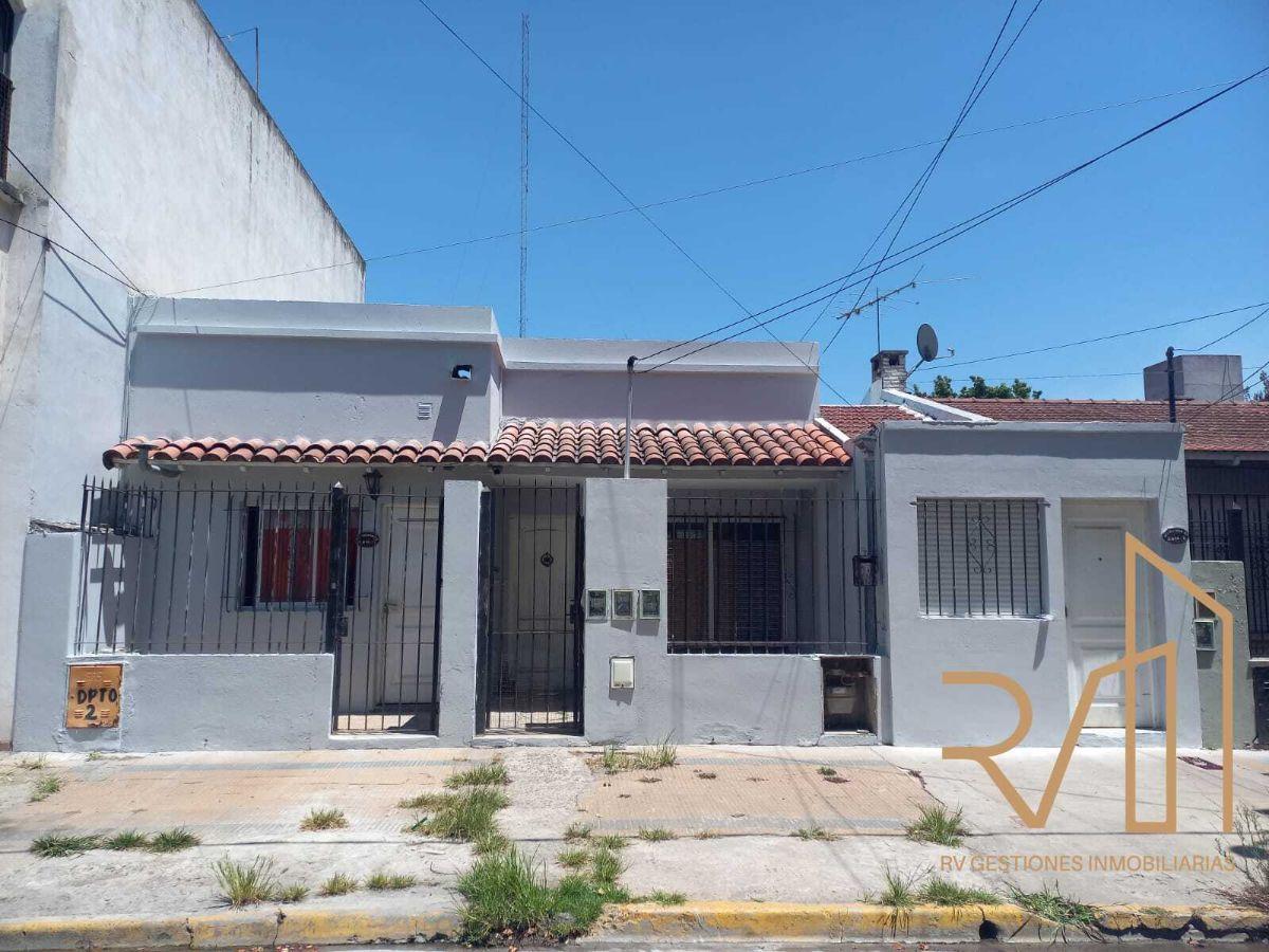 Vivienda Multifamiliar. 3 deptos ideal renta