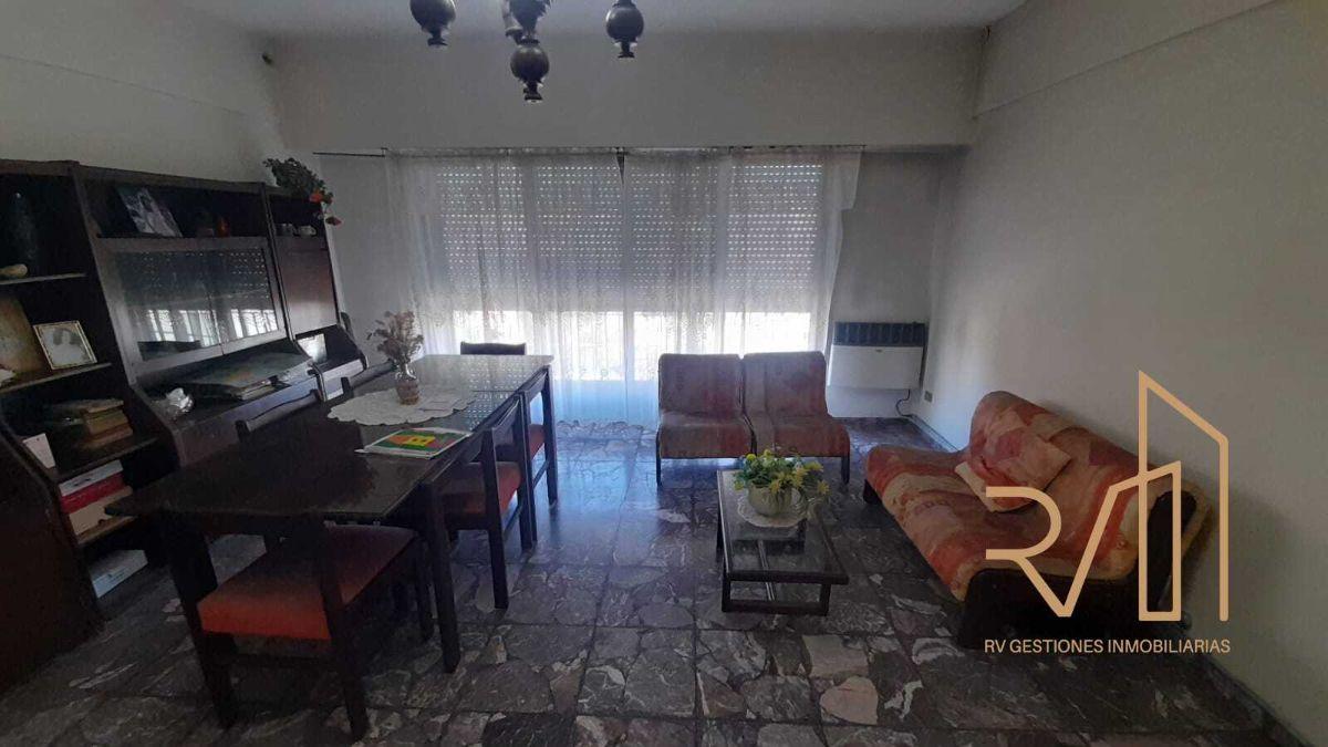 Foto de Departamento tipo casa 3 ambientes en alquiler. Primer piso por escalera, imagen 2