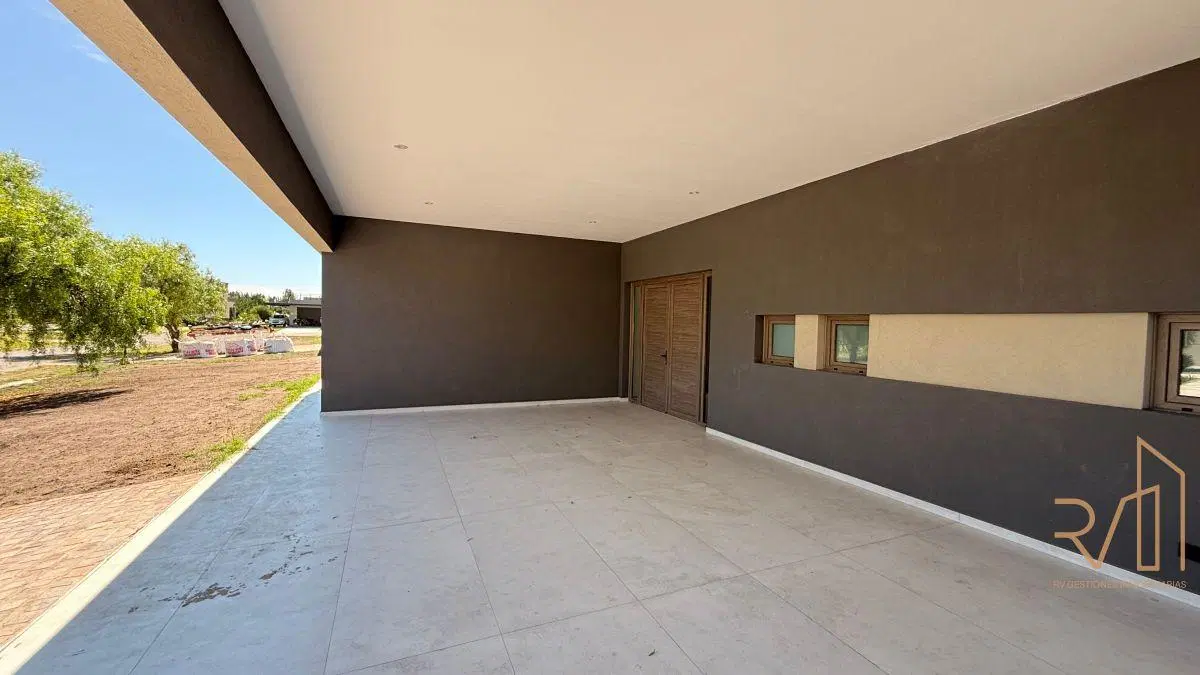 Casa 4 ambientes a estrenar - Fincas del Alba 4