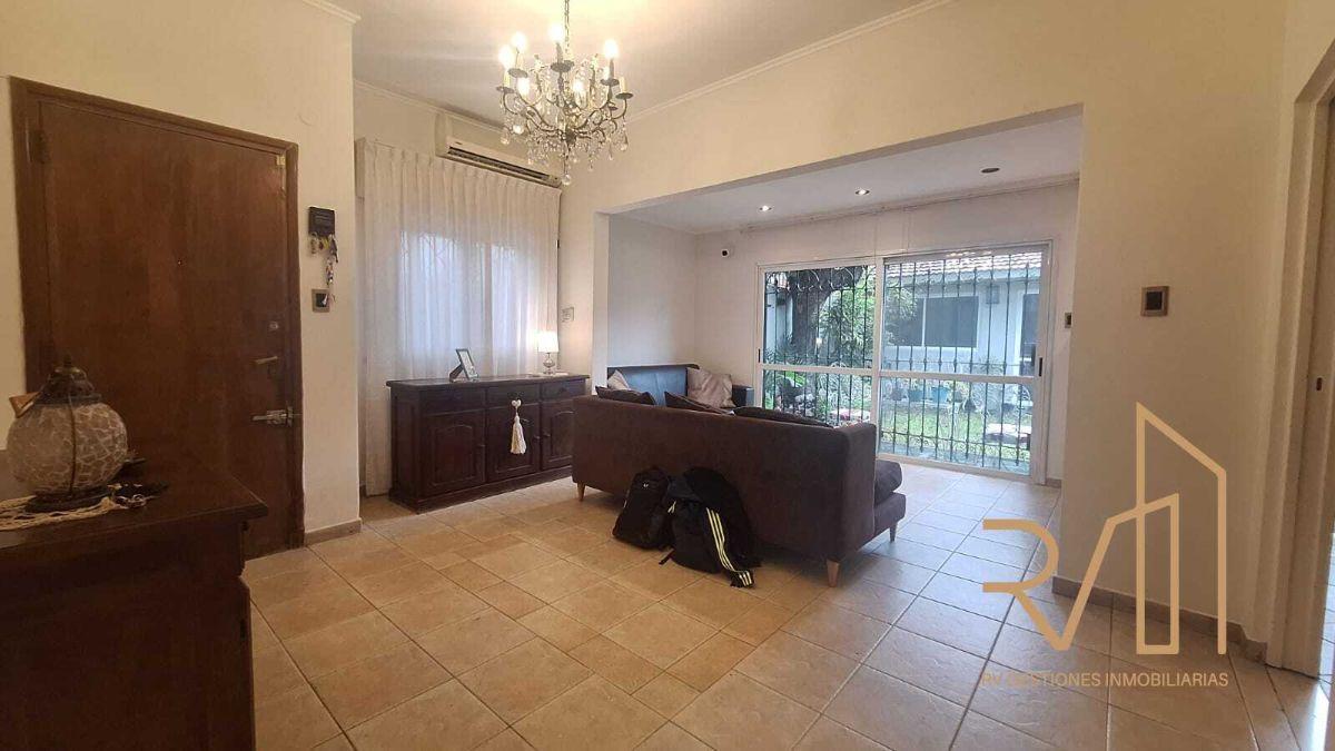 Foto de Casa 4 ambientes en venta en Bernal Oeste, imagen 3