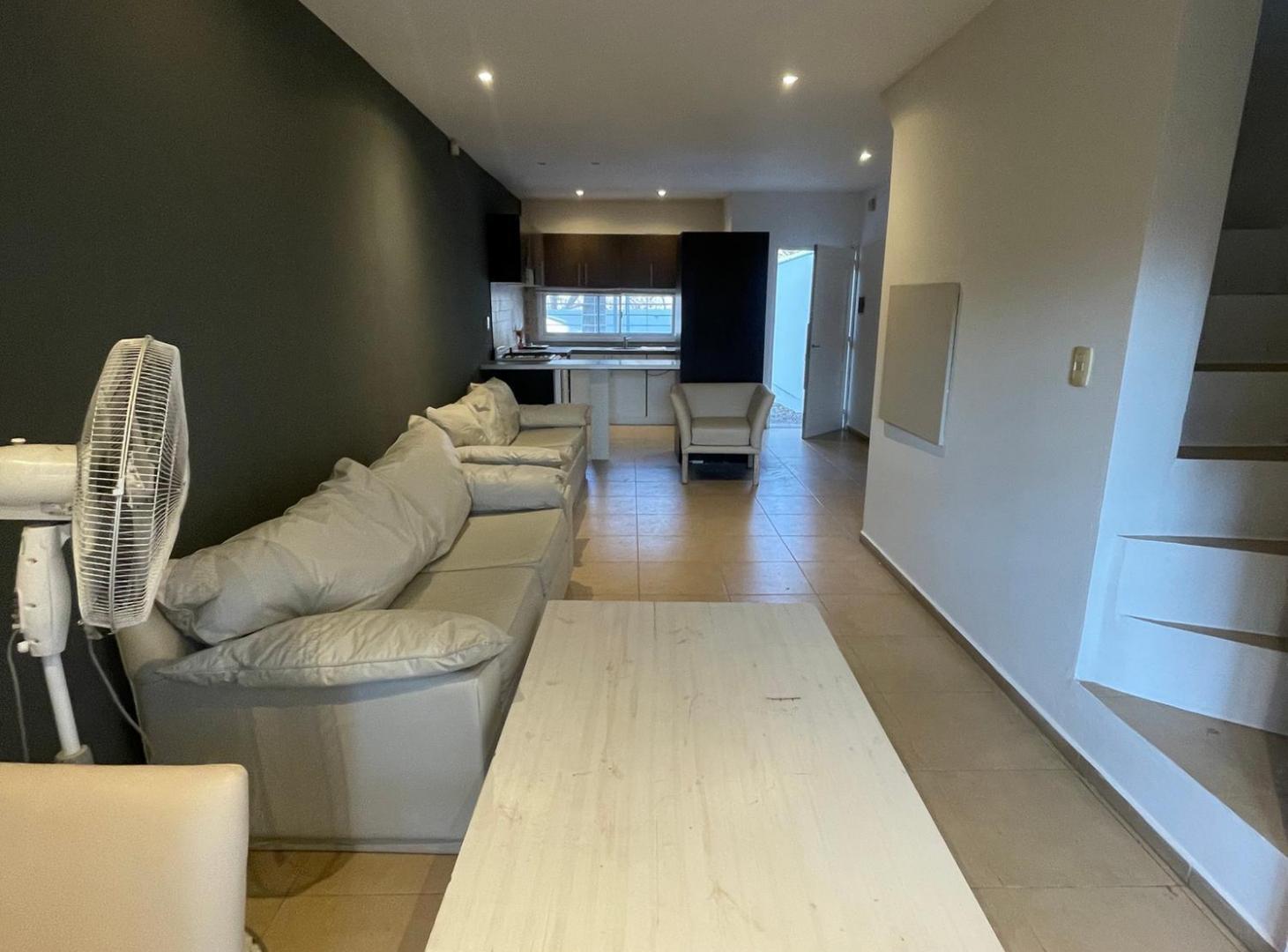 Foto de DUPLEX EN ALQUILER - 2 DORMITORIOS - VILLA BELGRANO, imagen 1