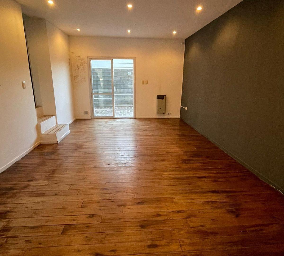 Foto de DUPLEX EN ALQUILER - 2 DORMITORIOS - HOUSING VILLA BELGRANO, imagen 1
