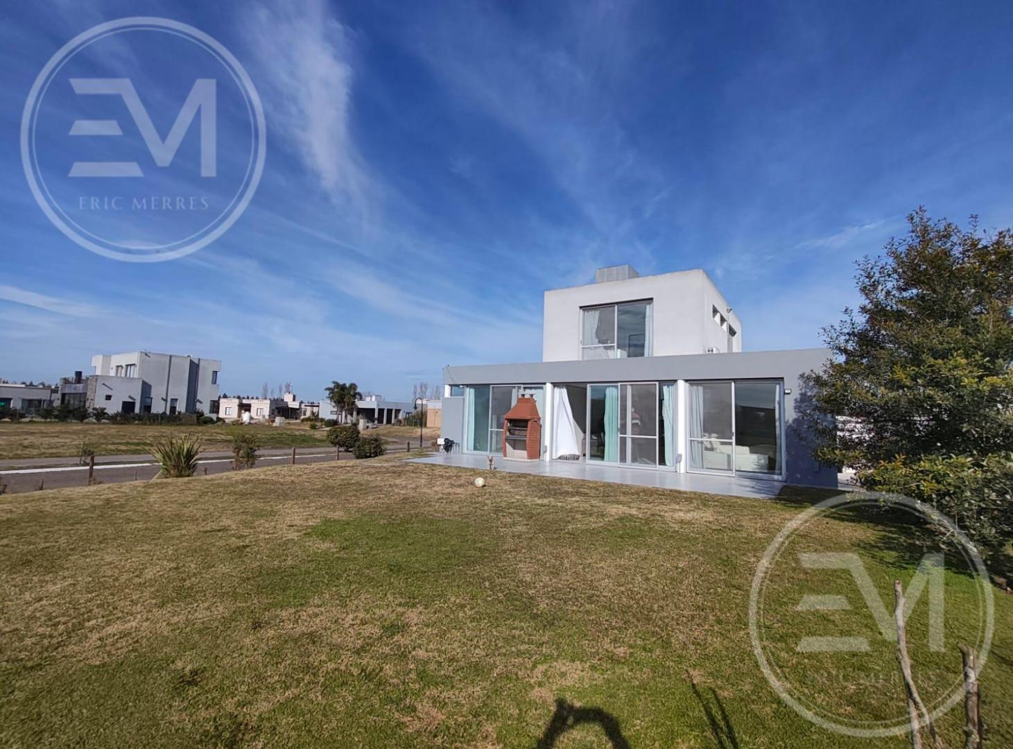 Foto de Casa de 4 amb en Barrio cruz del sur, imagen 5