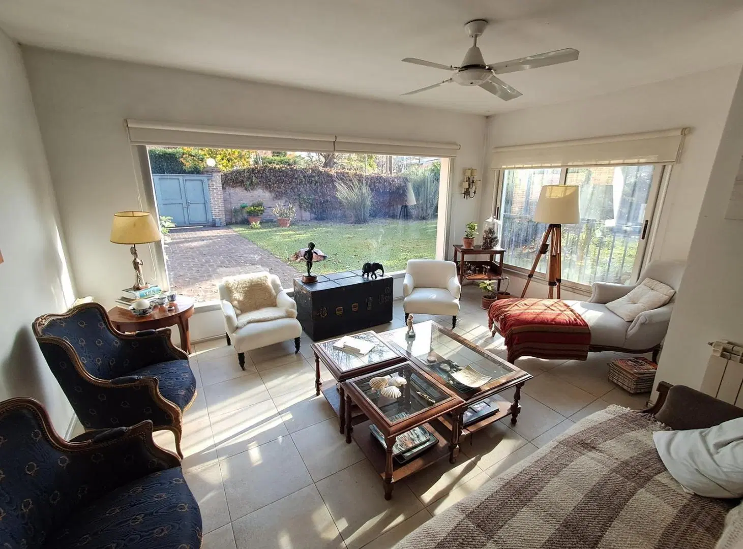 Casa en Venta de 6 Ambientes con Jardín en San Isidro 4