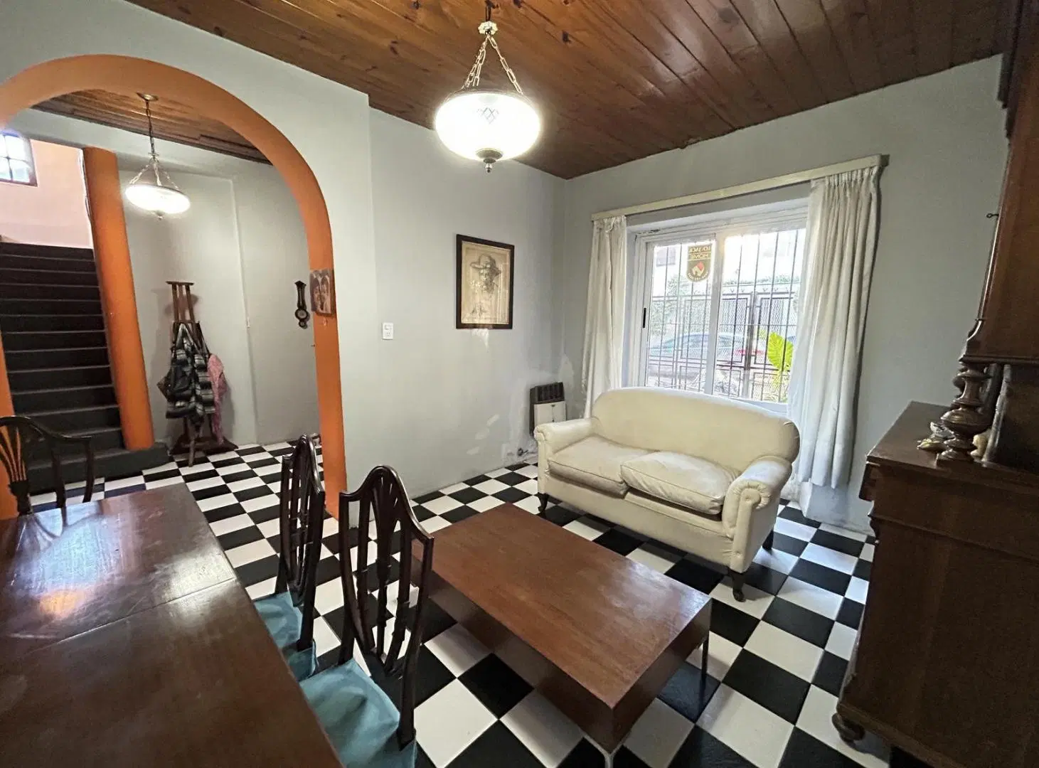 Casa en Venta de 3 Dormitorios Jardín y Pileta en San Isidro 4