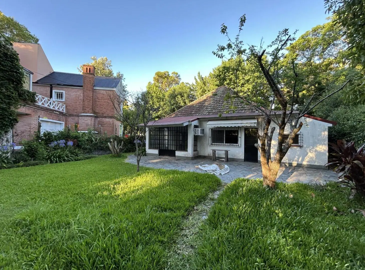 Casa en Venta 3 Ambientes y Jardín en Beccar, vías a Av. Libertador 2
