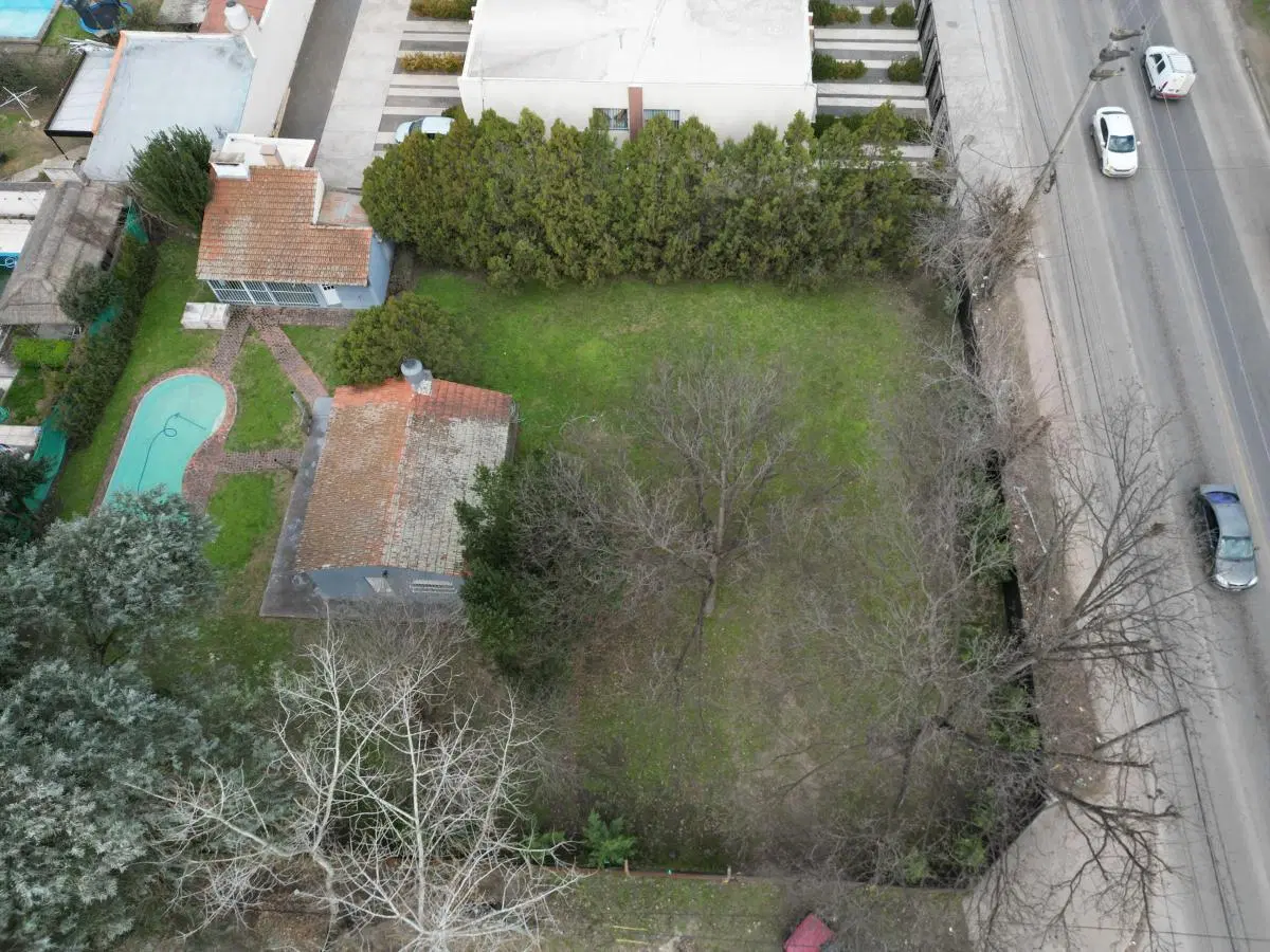 Terreno en Venta Apto Desarrollo Residencial y/o Comercial en Pilar 5