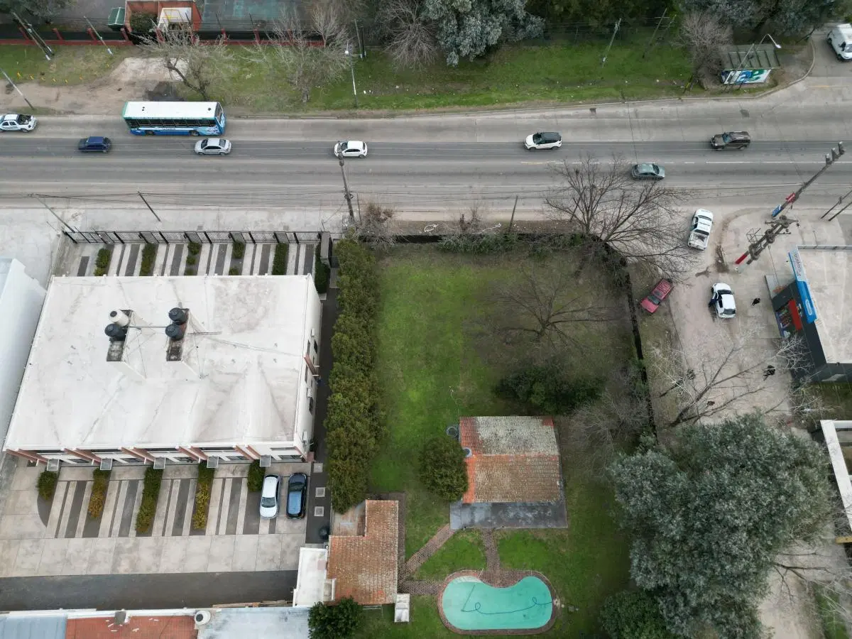 Terreno en Venta Apto Desarrollo Residencial y/o Comercial en Pilar 2