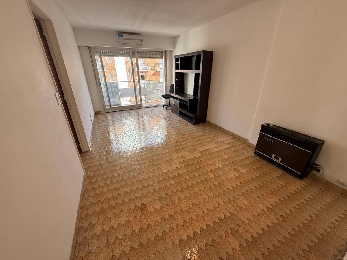 Foto de Venta Departamento 3 Ambientes con Cochera en Centro de Martínez, imagen 2