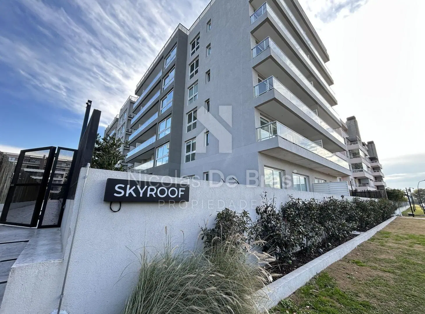 Venta Departamento 2 Ambientes Con Cochera en SkyRoof, Nordelta 3
