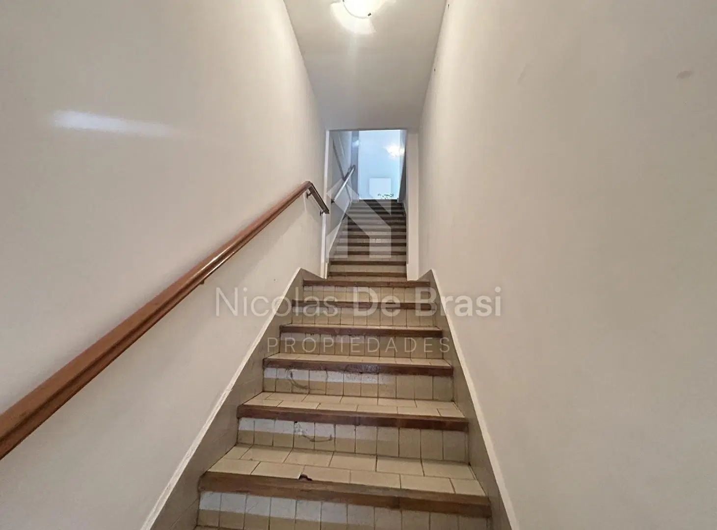 Venta Departamento 4 Ambientes con Patio Balcón y Terraza en Beccar 2