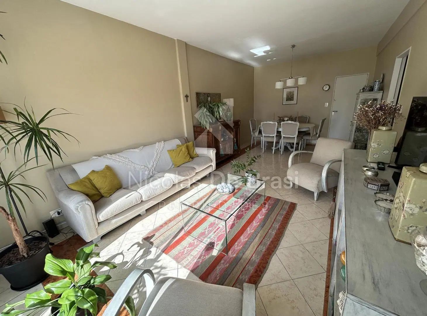 Venta Departamento 4 Ambientes con Patio Balcón y Terraza en Beccar 4
