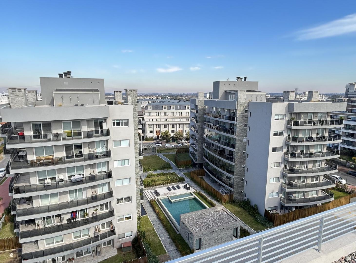 Venta Departamento 2 Ambientes Terraza Propia en SkyRoof, Nordelta