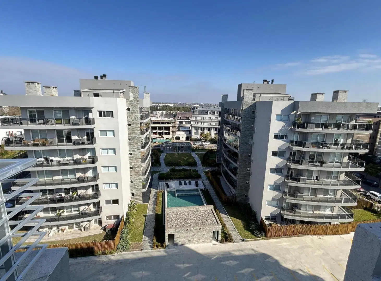 Venta Departamento 2 Ambientes Terraza Propia en SkyRoof, Nordelta 8