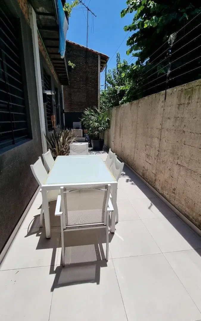 Departamento tipo Loft de 3 Ambientes con Patio en Martínez 5