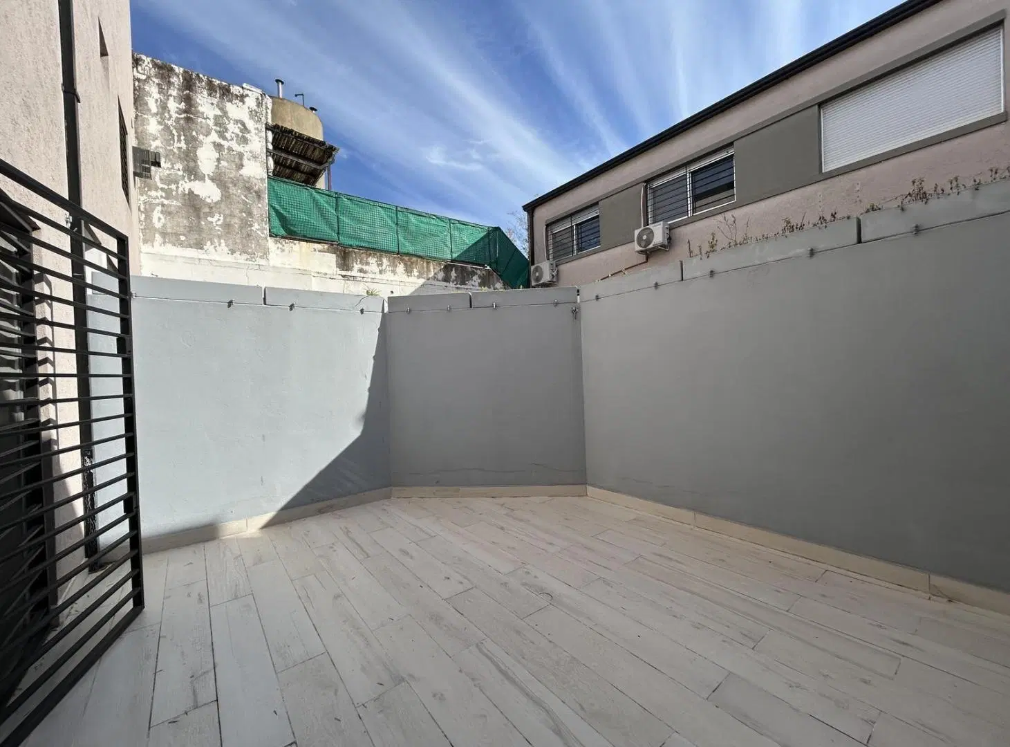 Triplex en Venta con 3 Dormitorios, Patio y Parrilla en Olivos 4