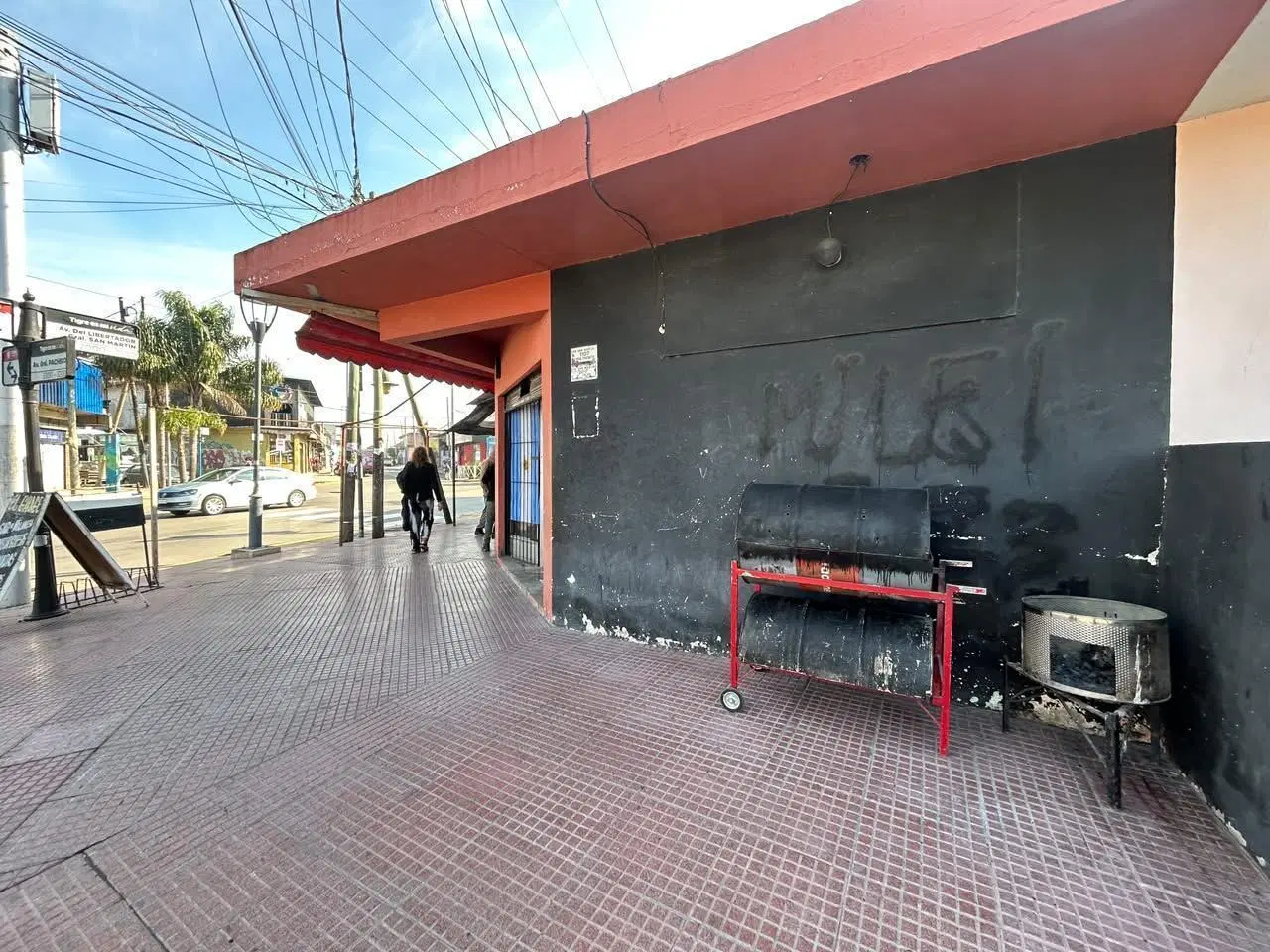 Venta en Bloque 5 Locales Casa en Don Torcuato 2
