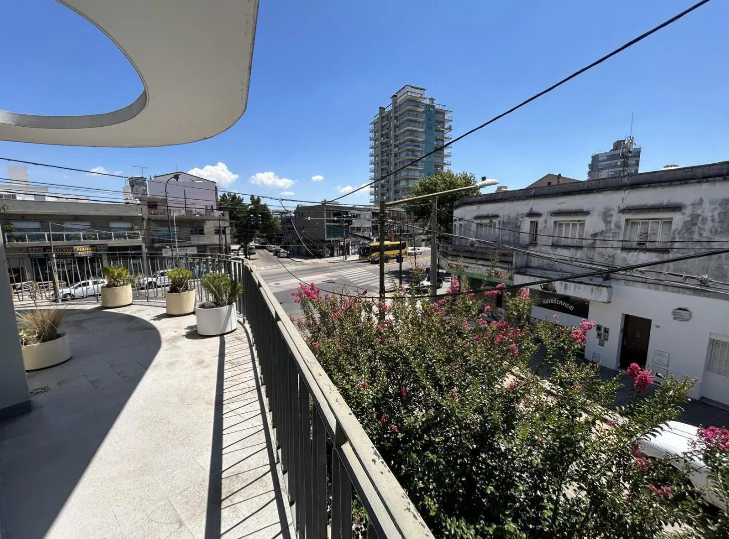 Casa en Alquiler Temporario 4 Dormitorios Terraza y Pileta en Beccar 3