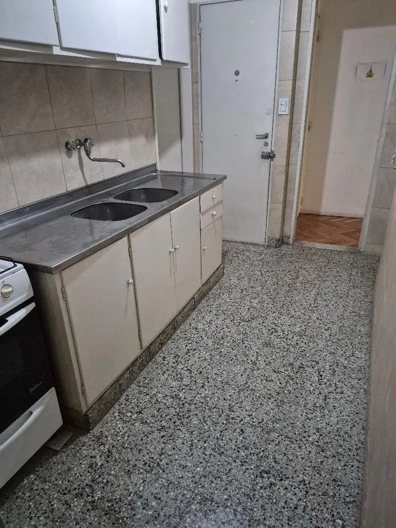 Departamento en Venta de 3 Dormitorios y Balcón en Palermo 5