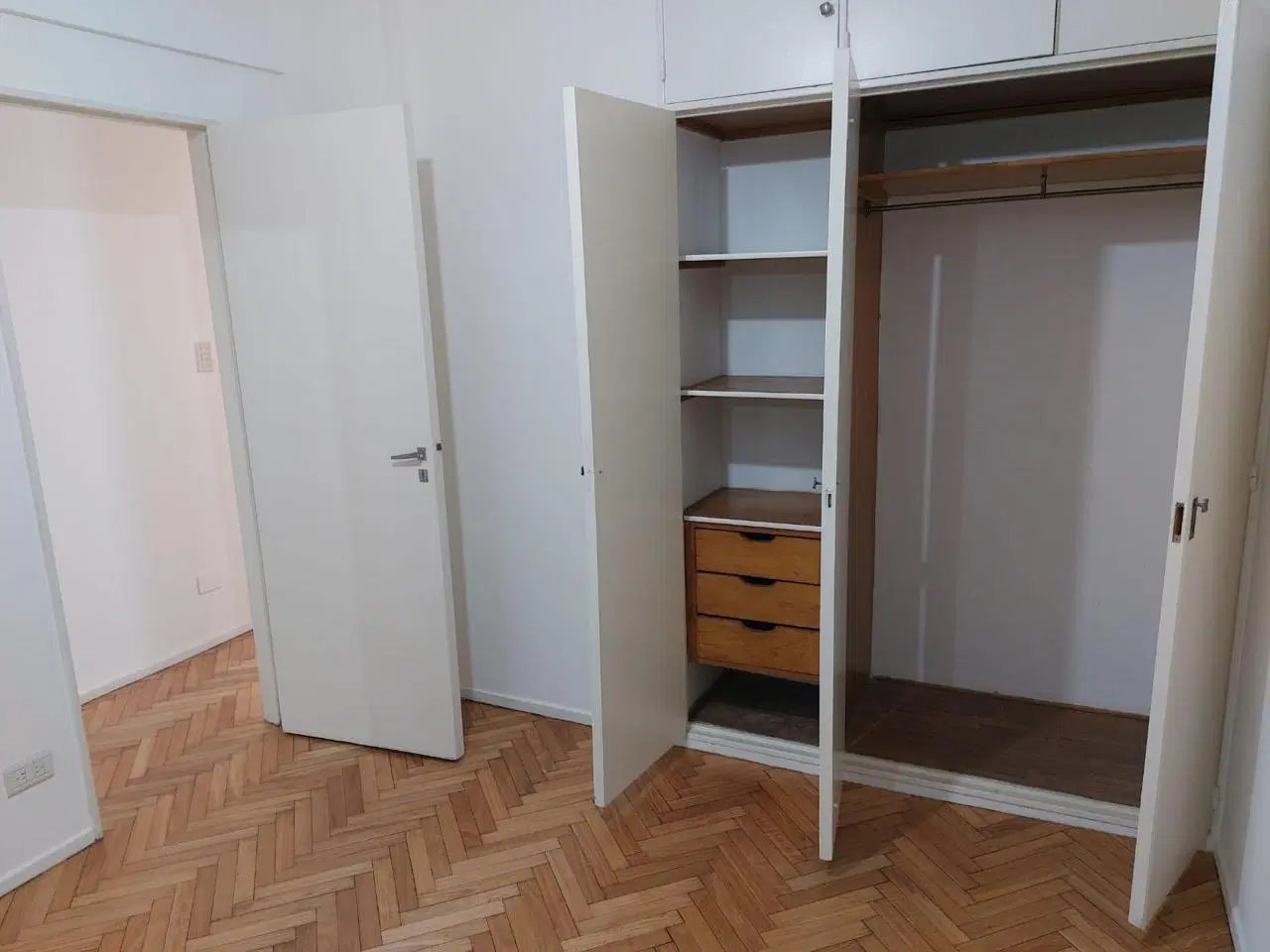 Departamento en Venta de 3 Dormitorios y Balcón en Palermo 3