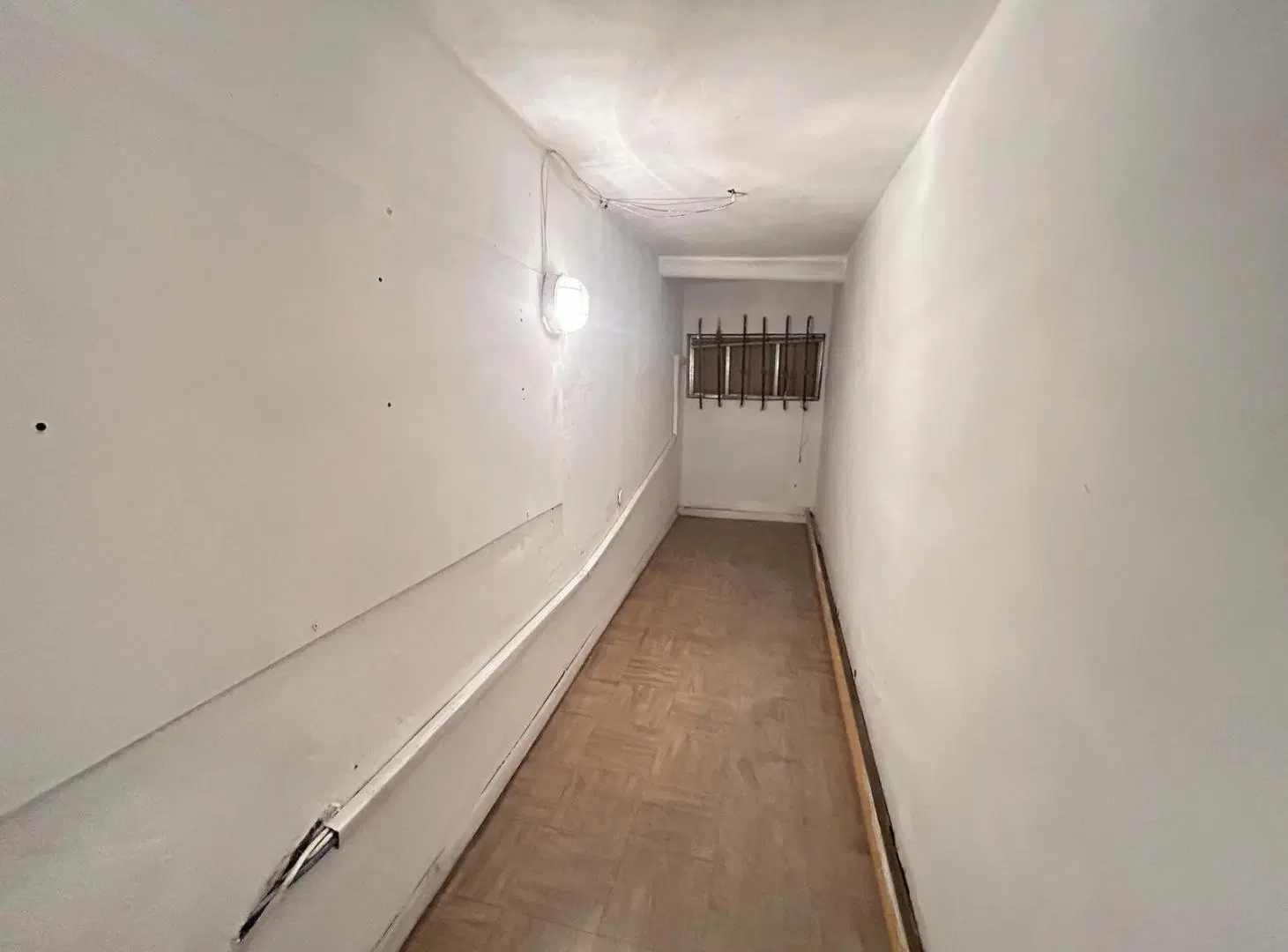 Departamento Comercial de 120 M2 en Venta, ideal para consultorios, en Barrio Norte. 3