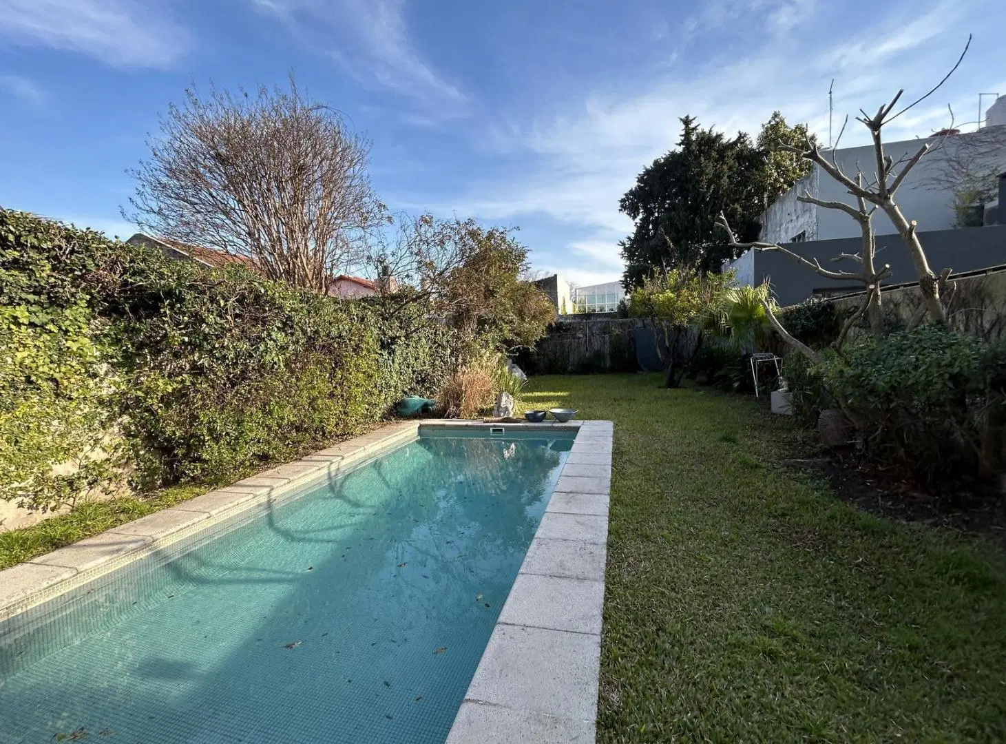 Casa en Venta de 5 Ambientes con 3 Dormitorios, Jardín, Pileta y Cochera, en Martínez 3