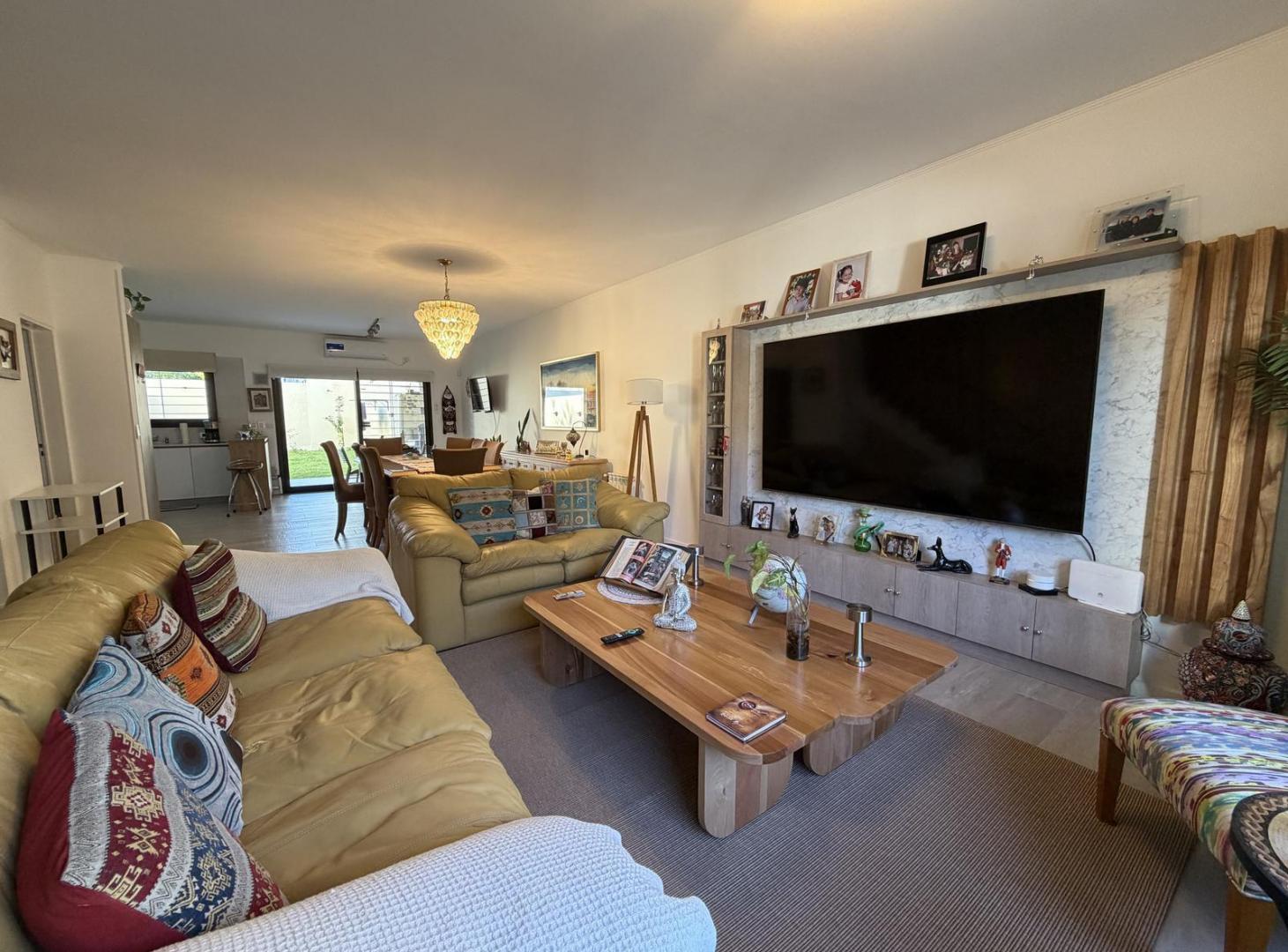 Foto de Triplex en Venta de 5 Ambientes con jardín y Parrilla., imagen 4