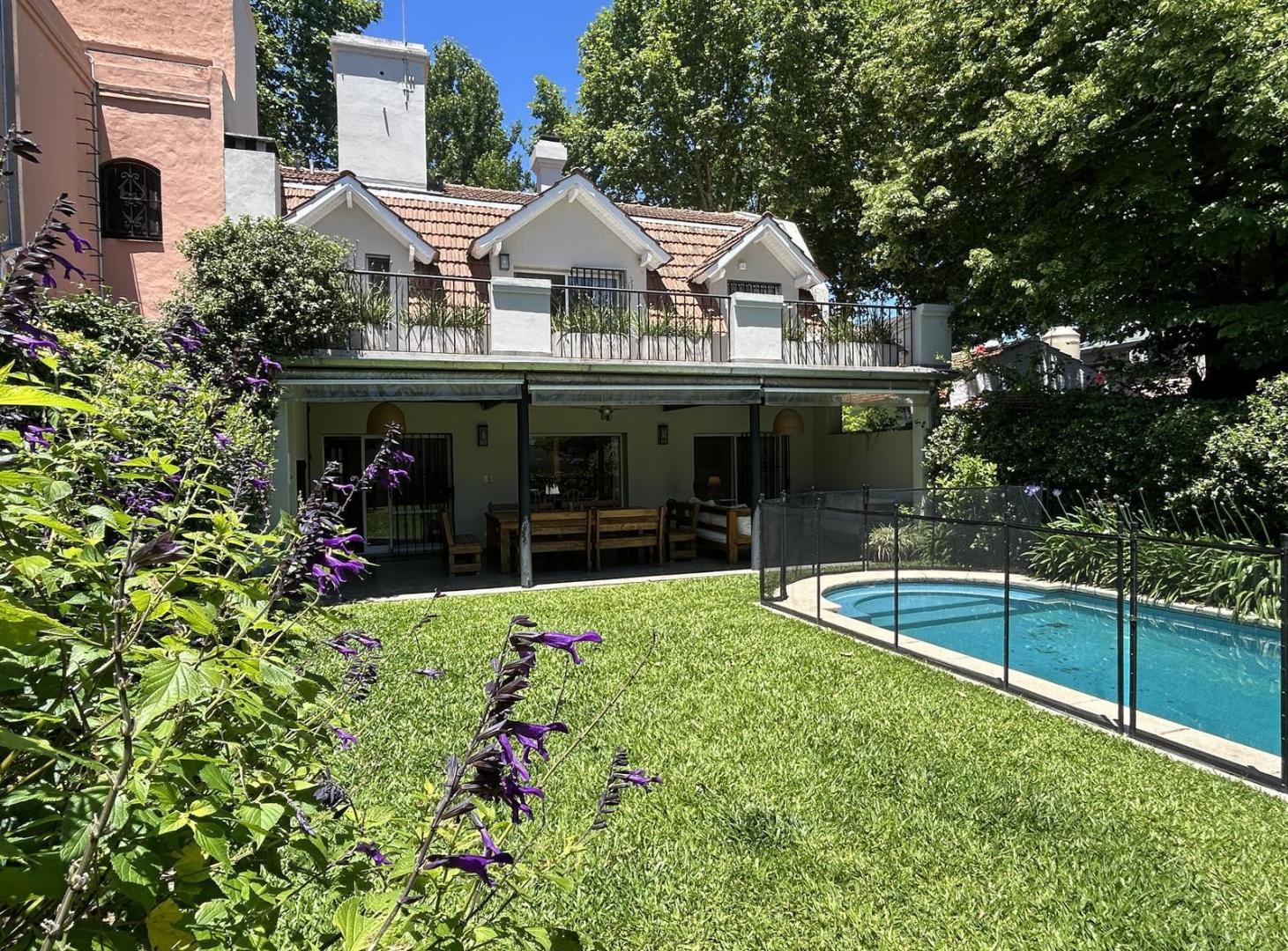 Foto de Casa en Alquiler Temporario 3 Dormitorios Jardin y Pileta en Beccar, imagen 1