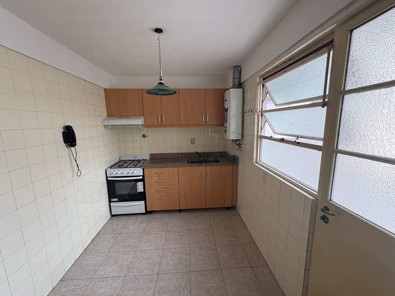 Foto de Departamento en venta de 3 Ambientes con Balcón en Monserrat, imagen 4