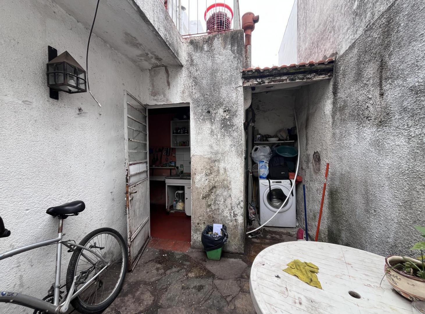 Foto de Casa en Venta de 4 Ambientes con Patio en Martínez, imagen 2