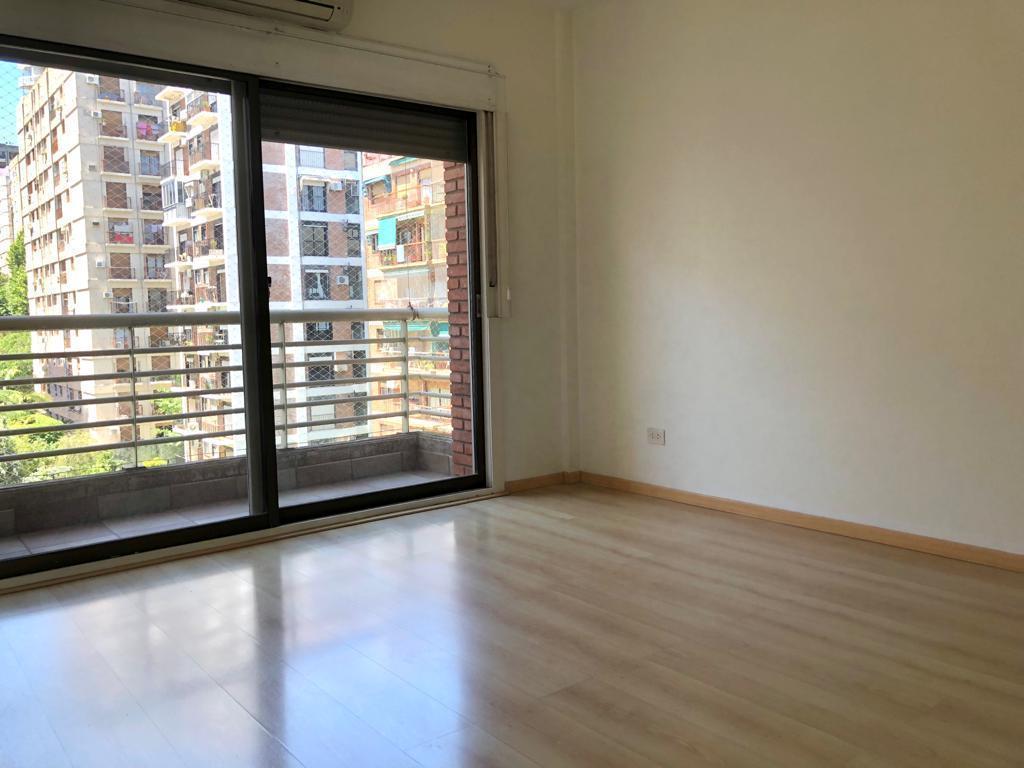 Foto de Departamento en Alquiler de 3 Ambientes con Balcón y Cochera en Belgrano, imagen 3