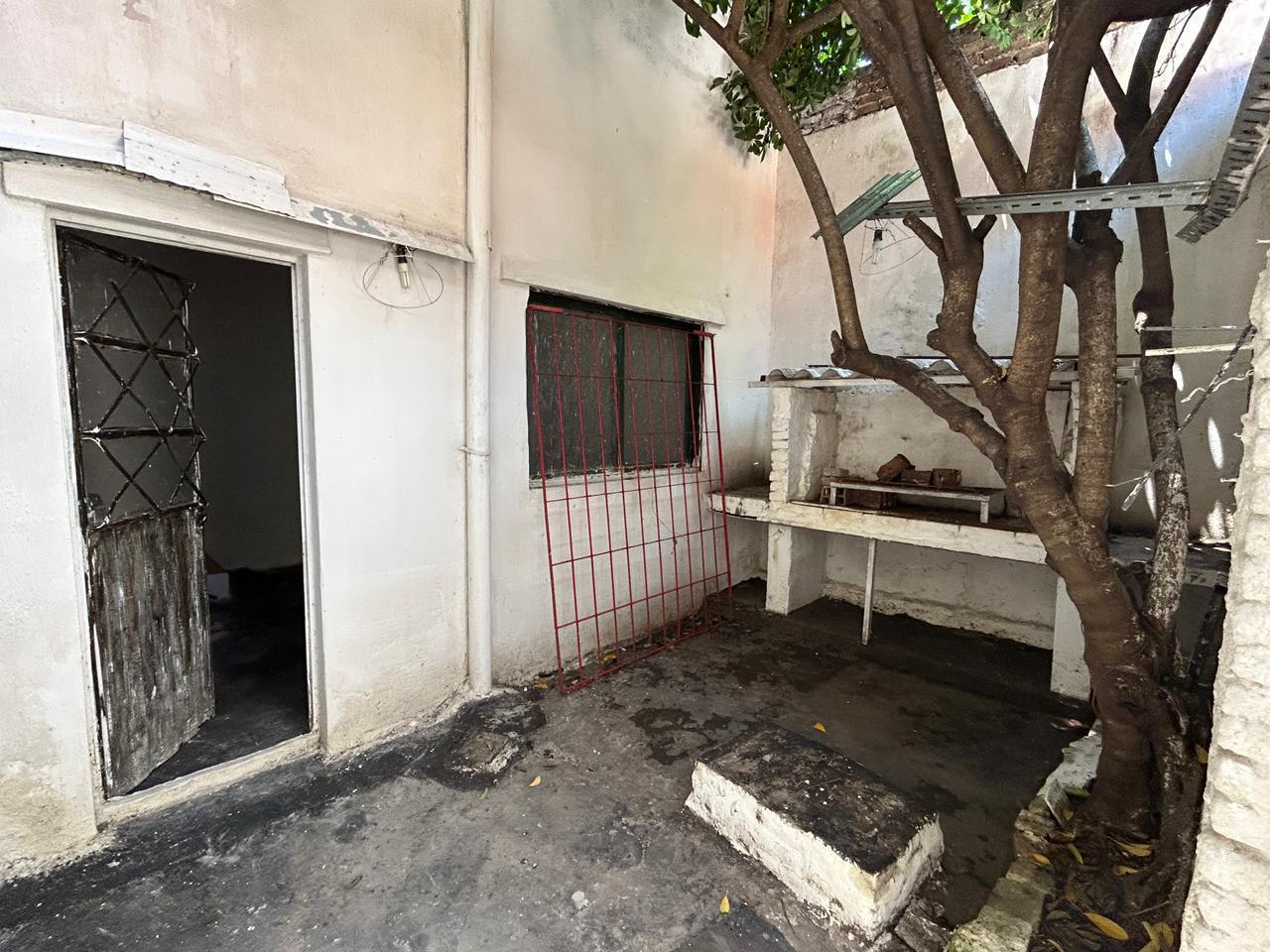 Foto de PH 3 Ambientes en Venta con Patio en Virreyes, imagen 1