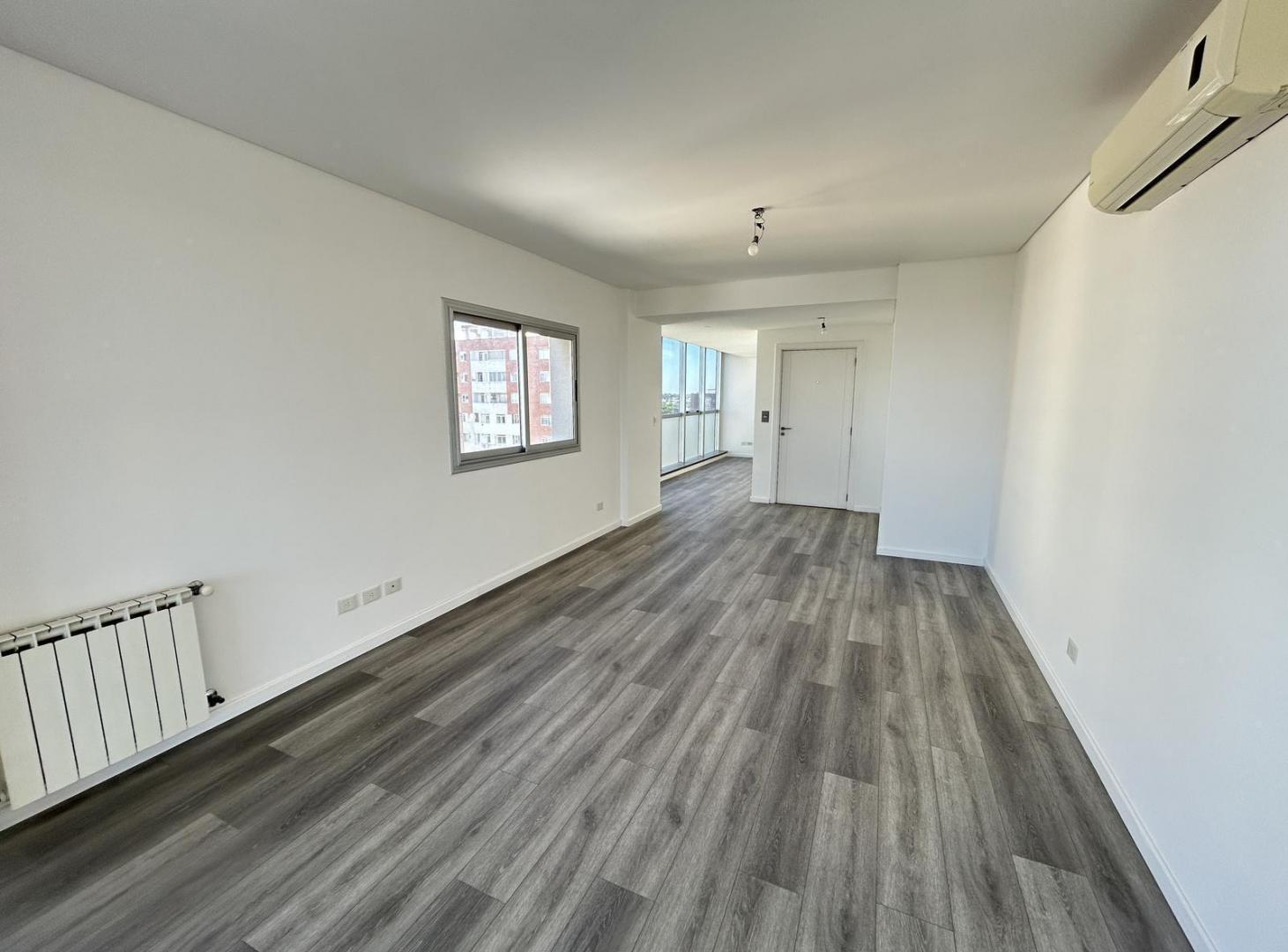 Foto de Departamento en Venta de 4 Ambientes con Balcón en San Fernando, imagen 3