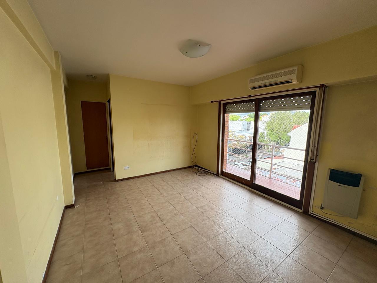 Foto de Departamento en Alquiler de 2 Ambientes con Balcón y Cochera en San, imagen 1