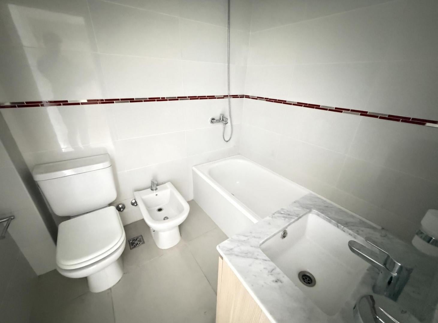 Foto de Departamento en Venta de 2 Ambientes en Duplex con Balcón y Parrilla en, imagen 4