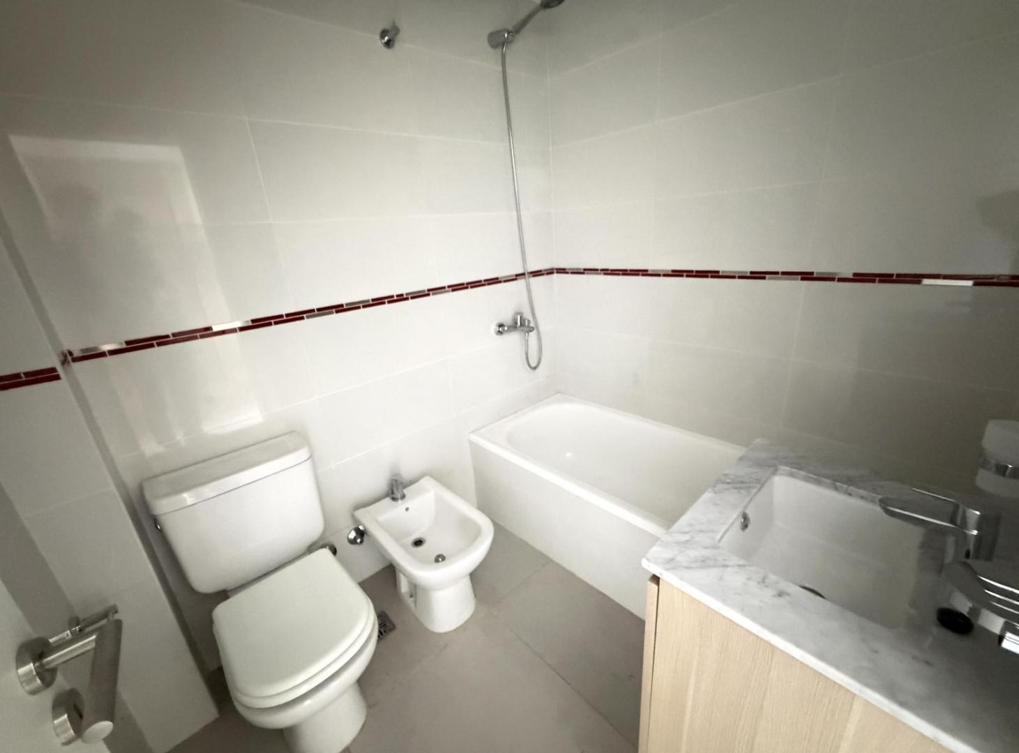 Foto de Departamento en Venta de 2 Ambientes en Duplex con Balcón y Parrilla en, imagen 3